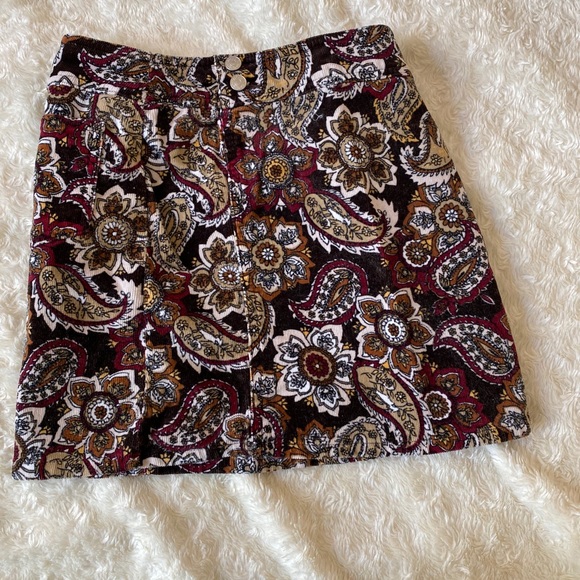 Cherokee Dresses & Skirts - Paisley Skirt